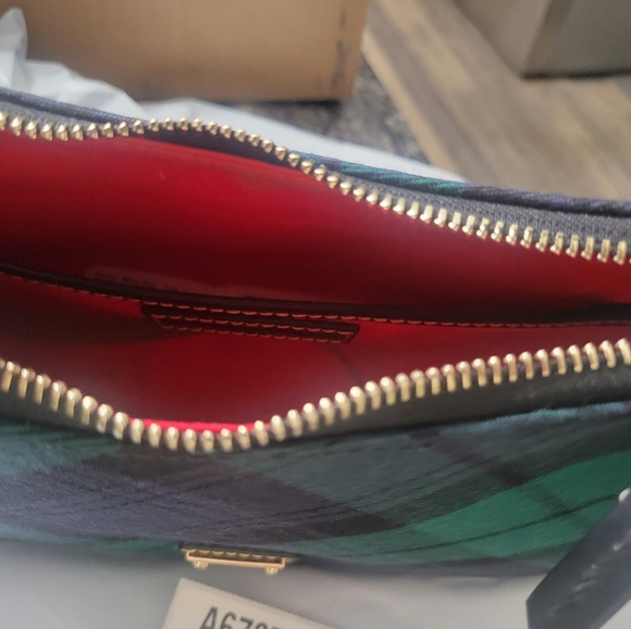 Dooney & Bourke Navy/Green Tarten Baguette Shoulder Bag NWOT - Picture 5 of 6